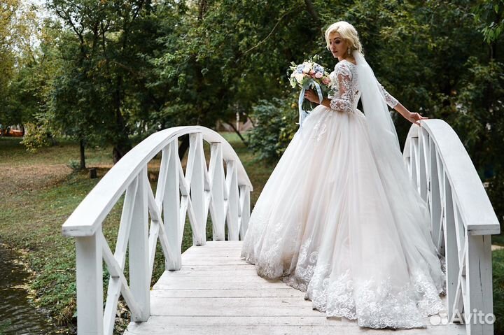 Свадебное платье