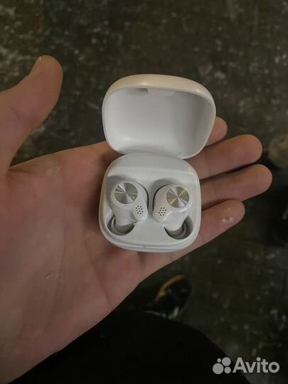 Беспроводные наушники