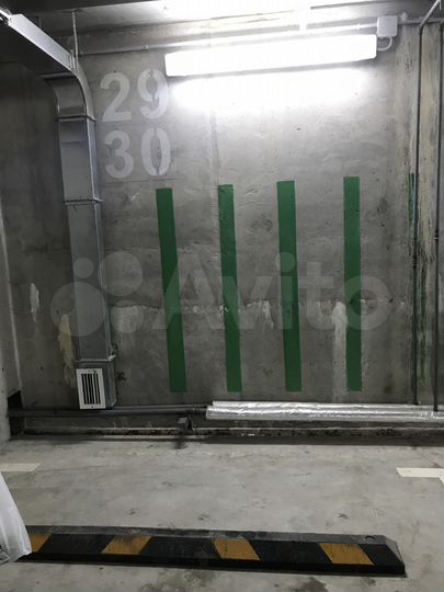 Машиноместо, 30 м²