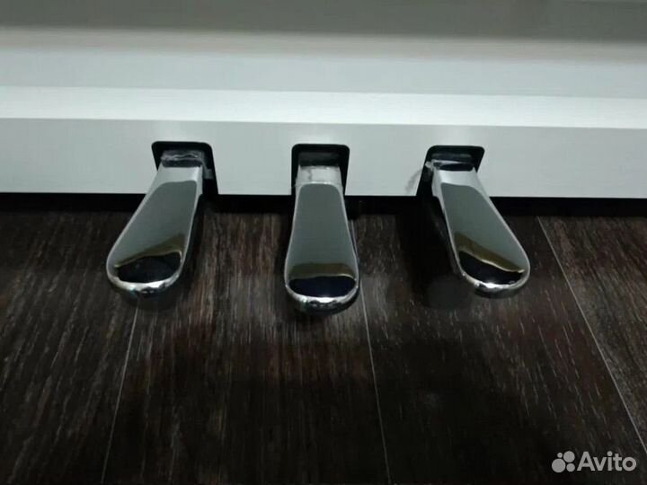 Yamaha arius ydp 144 Цифровое пианино