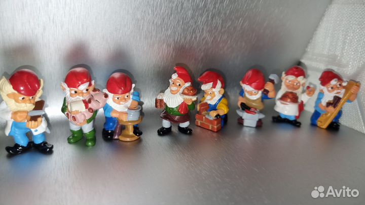 Киндер.Разные серии гномов