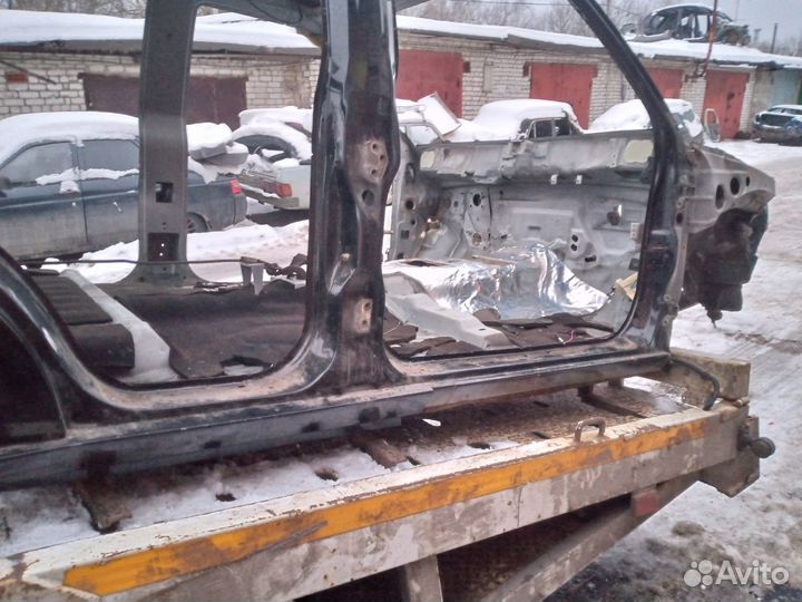 Правый порог на Derways Aurora 2.4