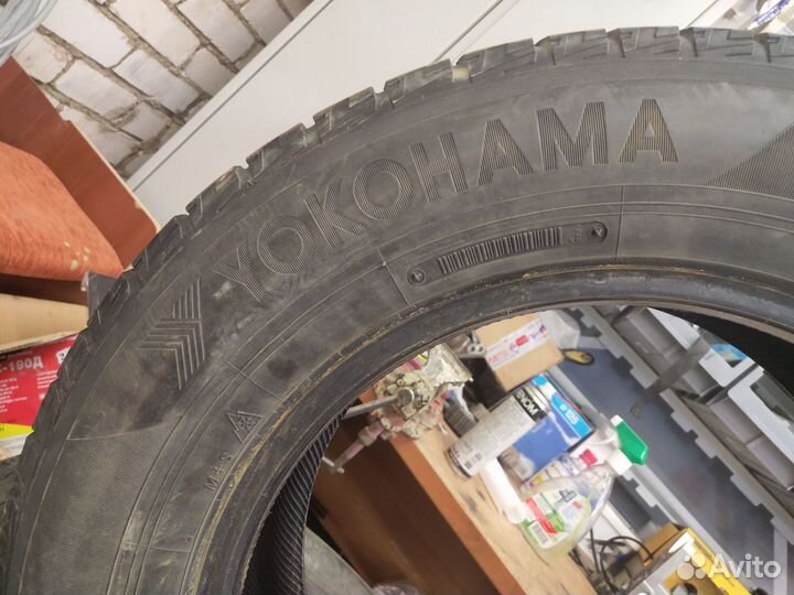 Yokohama Ice Guard IG50+ 215/65 R16 98Q