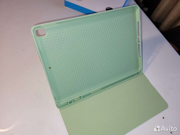 Только чехол на iPad