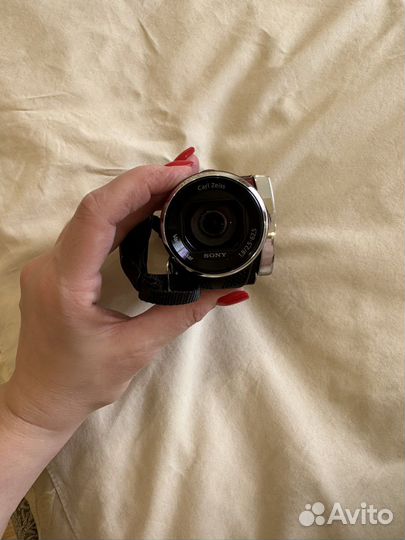 Видеокамера sony