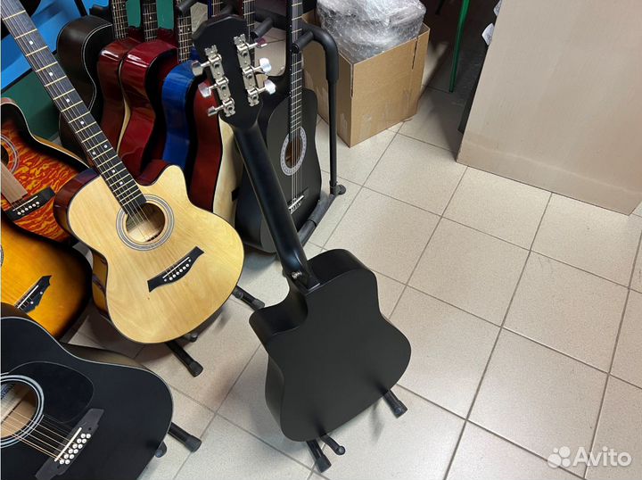 Акустическая гитара