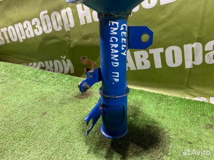 Стойка подвески передняя правая Geely Emgrand Ec7