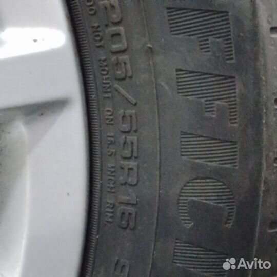 Goodyear EfficientGrip Performance 205/55 R16