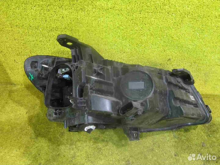 Фара левая Mercedes-Benz CLA-Class