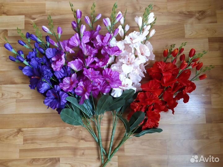 Искусственные новые цветы (разные)