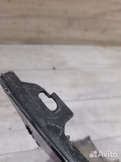 Передний бампер Mazda 5 Cw Premacy С 2009 По 2016