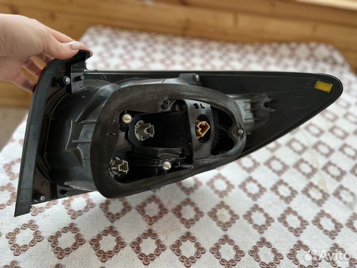 Задний левый фонарь Mazda cx-7