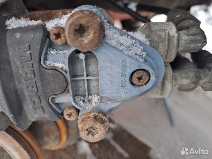 Кран уровня пола Scania 4-series, Scania 5-series