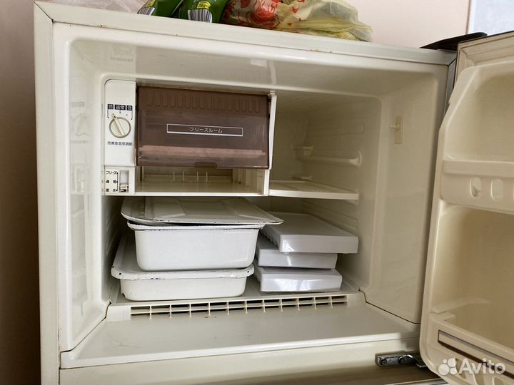 Холодильник National 240