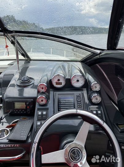 Продаю катер Velvette 29
