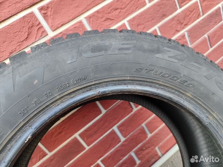 Pirelli Ice Zero 205/60 R16 96T