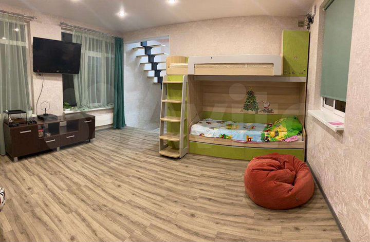 Дом 100 м² на участке 2 сот.