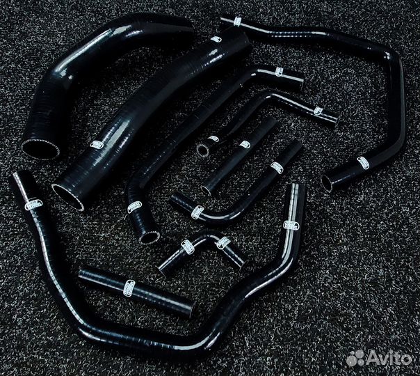 Патрубки радиатора toyota land cruiser HDJ80 (Черн