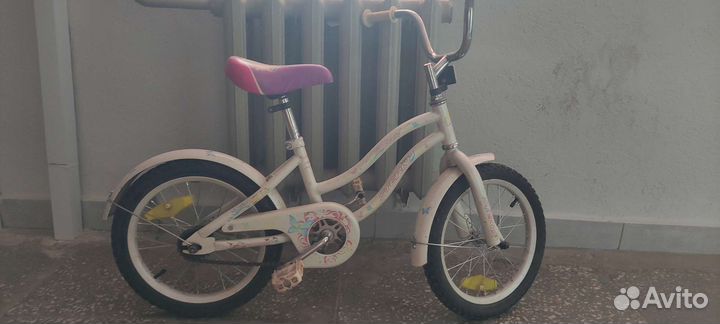 Велосипед для девочки 4-6 лет