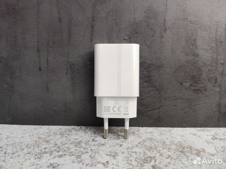 Сетевое зарядное устройство ZMI TypeC 20W HA716