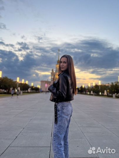 Администратор, хостес