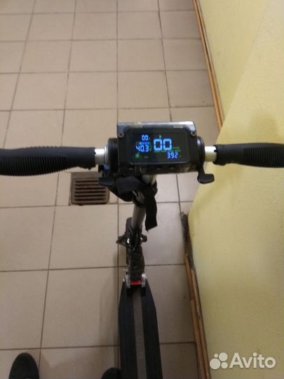 Самокат взрослый электрический