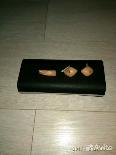 Запонки и брошь янтарь натуральный