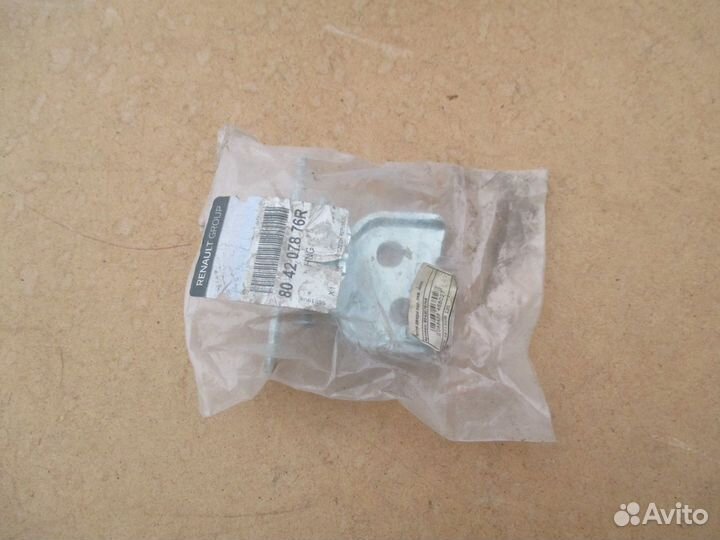 Петли двери Renault Duster с 2012