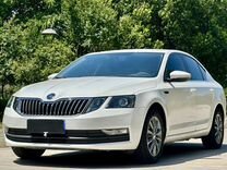 Skoda Octavia 1.5 AT, 2020, 41 000 км, с пробегом, цена 1 250 000 руб.