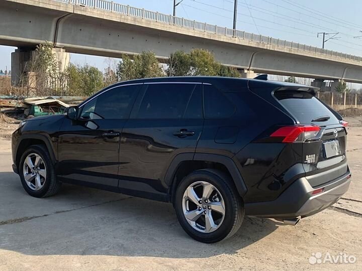 Toyota RAV4 2.0 CVT, 2022, 50 000 км