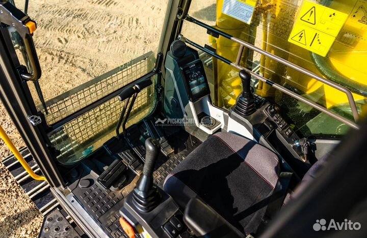 Гусеничный экскаватор LGCE (SDLG) E6415H, 2025