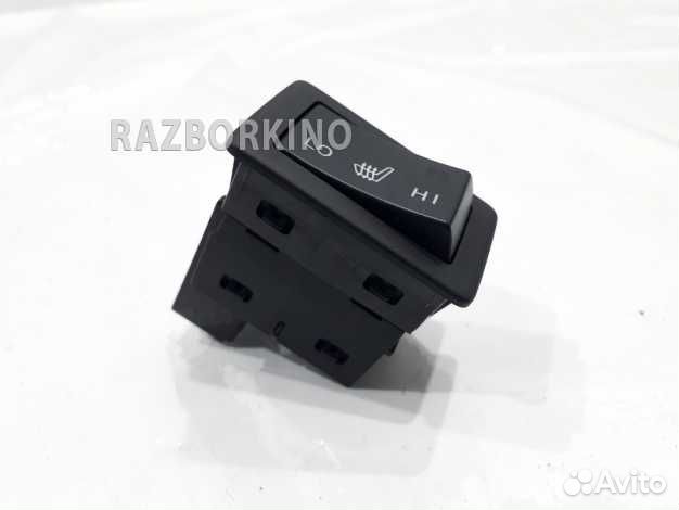 Кнопка обогрева сидений