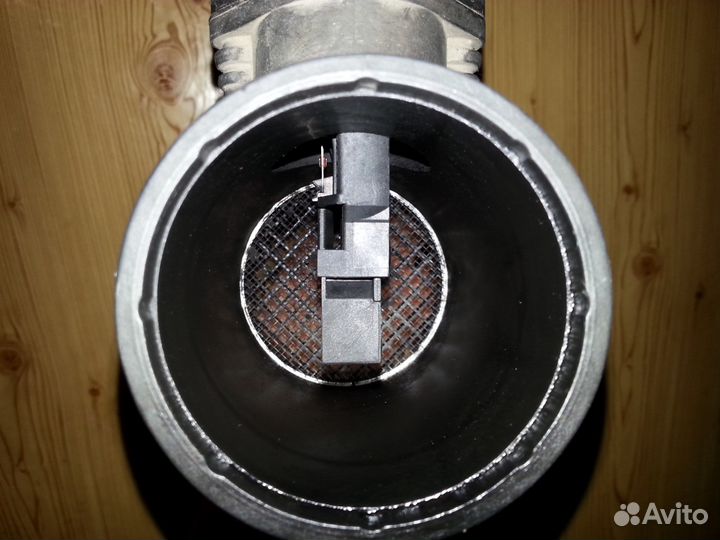 Датчик массового расхода воздуха