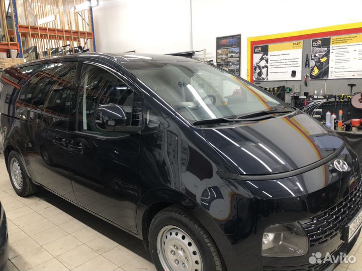 Лобовое стекло KIA Optima III TF / K5