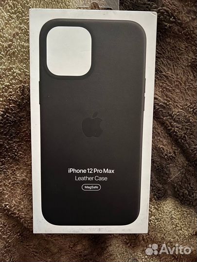 Apple Leather Case with MagSafe iPhone 12 Pro Max