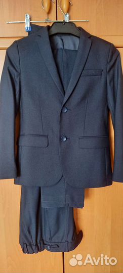 Школьный костюм 140