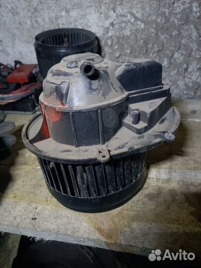 Моторчик печки Volvo S60 S80 V70 Xc70 Xc90