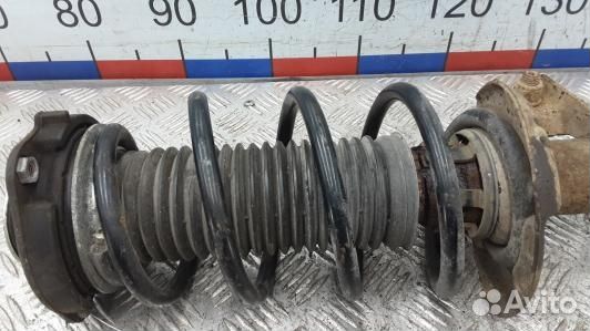 Стойка передняя левая skoda octavia A5 (SSE13K501)