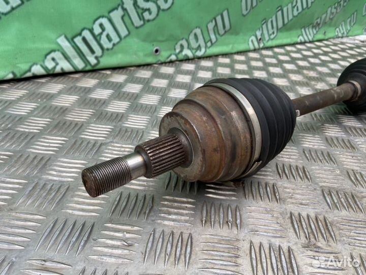 Полуось передний левый Mercedes Gl-Класс X164