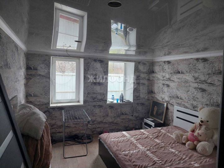 Дом 35 м² на участке 6,3 сот.