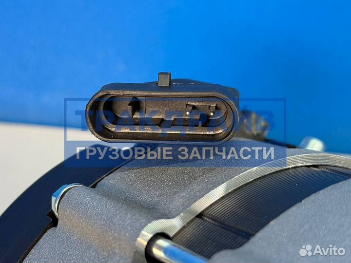 Генератор для Хово А7 28В 70А