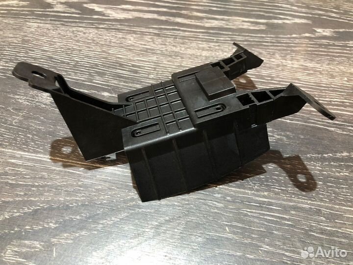 Кронштейны радаров side assist tiguan II