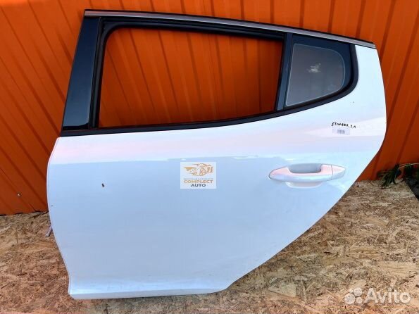 Дверь задняя левая Kia Stinger (2017-2022)
