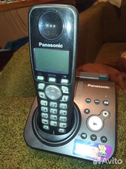Panasonic KX-tg7225ru