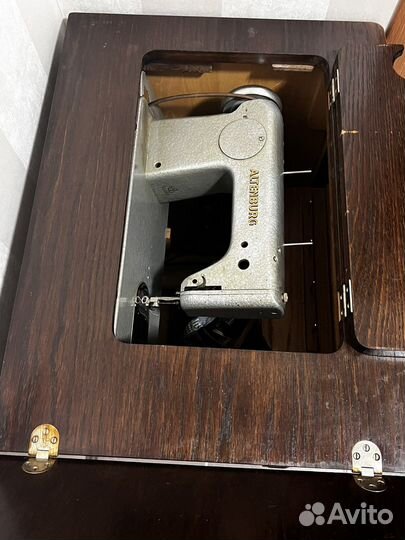 Швейная машина Altenburg