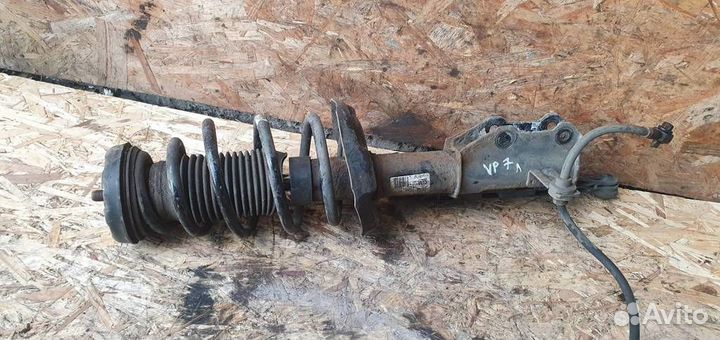 Амортизатор передний левый Opel Insignia 2008-2017