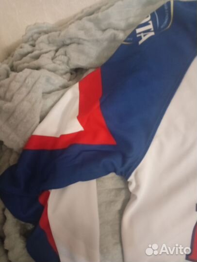 Свитер хоккейный