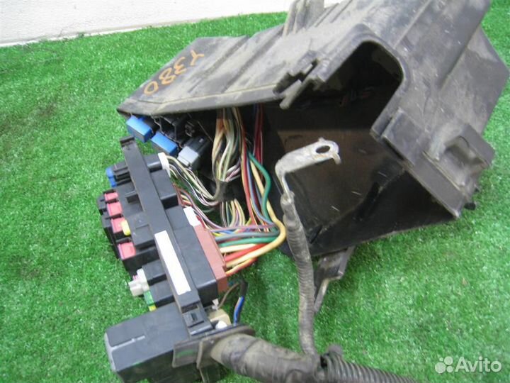 Блок предохранителей моторный Subaru Legacy/ Outb