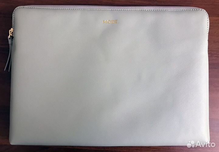 DBramante1928 mode Paris MacBook Pro 13