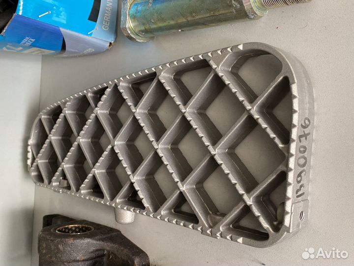 Подножка нижняя алюминий скания о.н.1390076